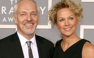Who Is Peter Frampton Wife And What Is Known About Their Life