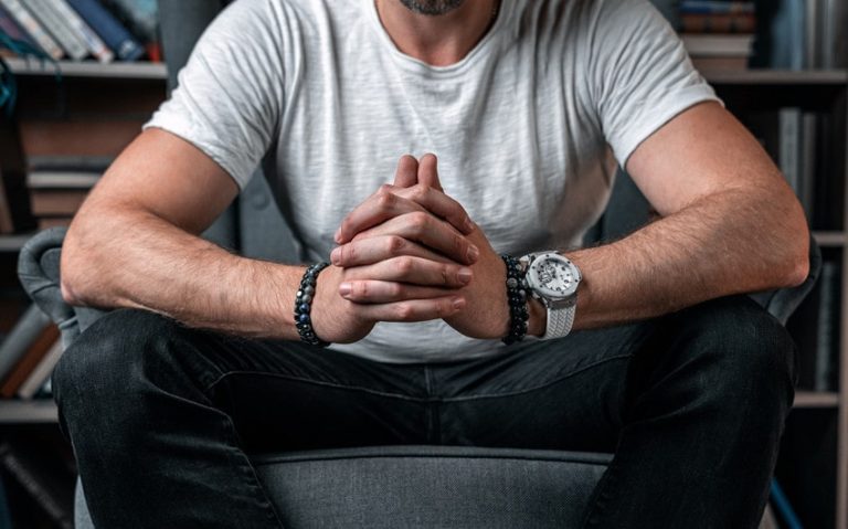 When Fashion Meets Comfort: 6 Must-Have Accessories for Men